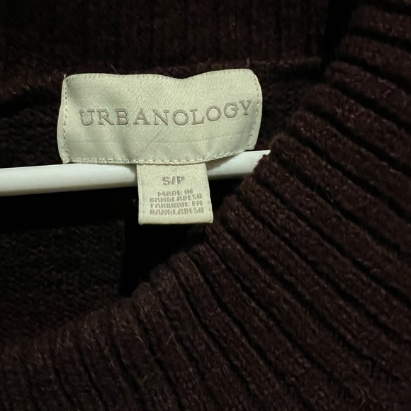 Burgandy knitted Women’s Sweater S/P - Picture 4 of 4